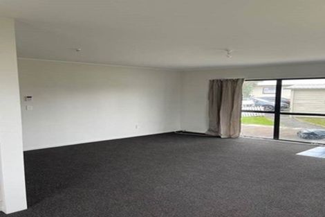 Photo of property in 1/100 Shifnal Drive, Randwick Park, Auckland, 2105