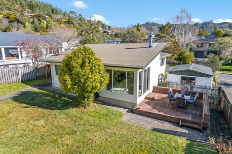 Photo of property in 45 Fendalton Crescent, Pinehaven, Upper Hutt, 5019