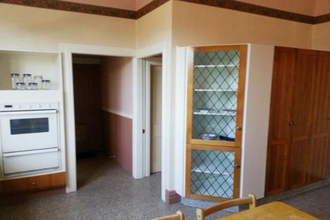 Photo of property in 1 Gaine Street, New Plymouth, 4310