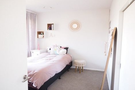 Photo of property in 15 Manor Place, Bryndwr, Christchurch, 8053