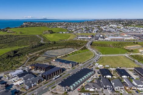 Photo of property in 109 Te Oneroa Way, Long Bay, Auckland, 0630