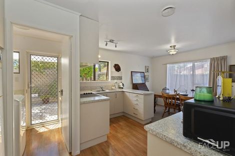 Photo of property in 1/14 Ti Nana Crescent, Henderson, Auckland, 0610