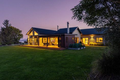 Photo of property in 67 Lomond Grove, Acacia Bay, Taupo, 3385