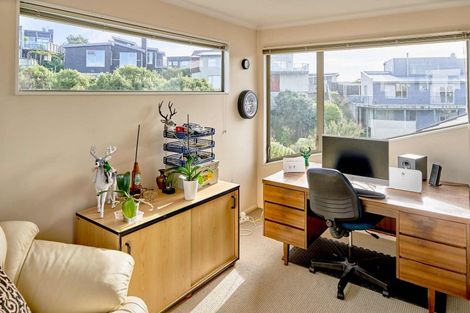 Photo of property in 28 Saint Ives Drive, Camborne, Porirua, 5026