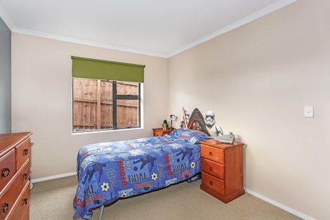 Photo of property in 11 Ina Ville Drive, Pukekohe, 2120