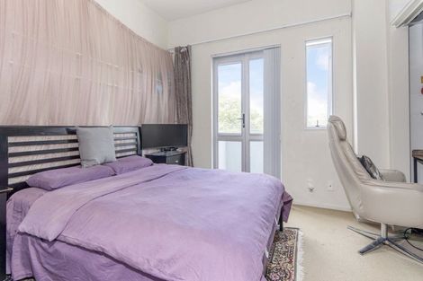 Photo of property in 435b West Coast Road, Glen Eden, Auckland, 0602