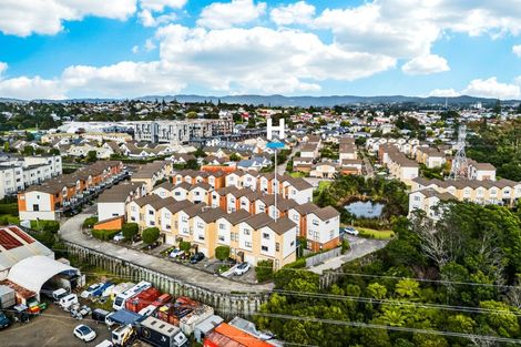 Photo of property in St Claire Village, 213/172 Mcleod Road, Te Atatu South, Auckland, 0610
