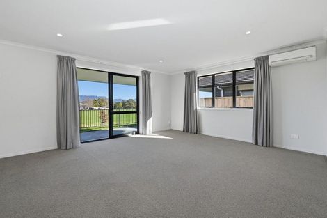 Photo of property in 26 Richardson Road, Omokoroa, 3114