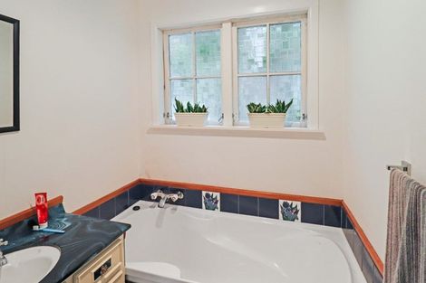 Photo of property in 17 Holmes Grove, Naenae, Lower Hutt, 5011