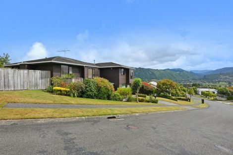 Photo of property in 40 Seymour Grove, Kingsley Heights, Upper Hutt, 5018