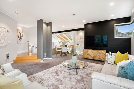 Photo of property in 25 Meadowland Drive, Somerville, Auckland, 2014