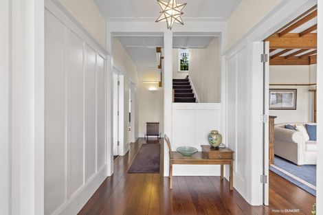 Photo of property in 31 Upper Watt Street, Wadestown, Wellington, 6012