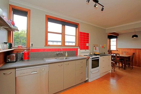 Photo of property in 19 Hammond Road, Taradale, Napier, 4112