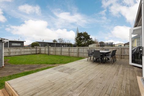 Photo of property in 21 Cardiff Street, Awapuni, Palmerston North, 4412