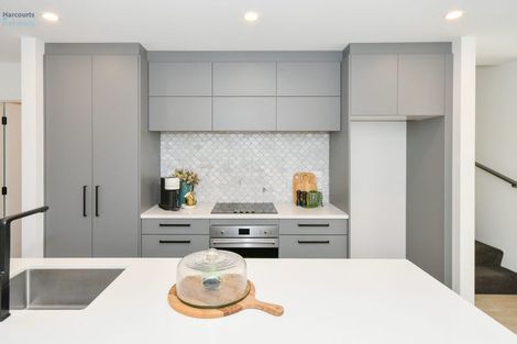 Photo of property in 6 Hoiho Road, Pukekohe, 2120