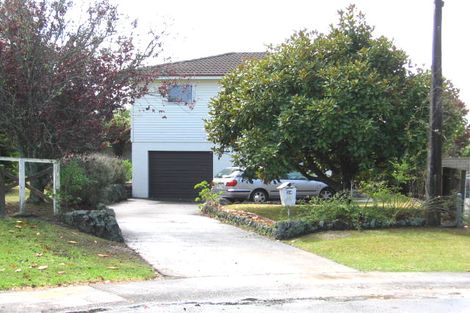 Photo of property in 14 Meadow Crescent, Te Atatu South, Auckland, 0602