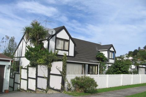 Photo of property in 4 Westra View, Tawa, Wellington, 5028