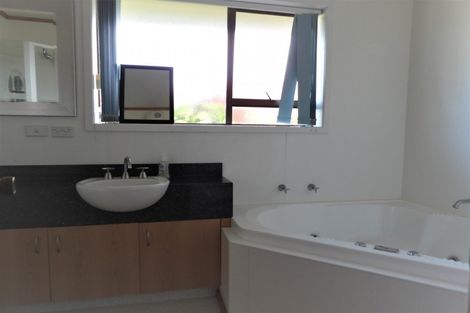 Photo of property in 12 Oakleigh Crescent, Oamaru North, Oamaru, 9400