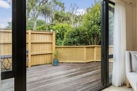 Photo of property in 20 Futuna Close, Karori, Wellington, 6012