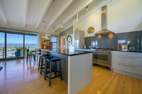 Photo of property in 28 Commodore Place, Britannia Heights, Nelson, 7010