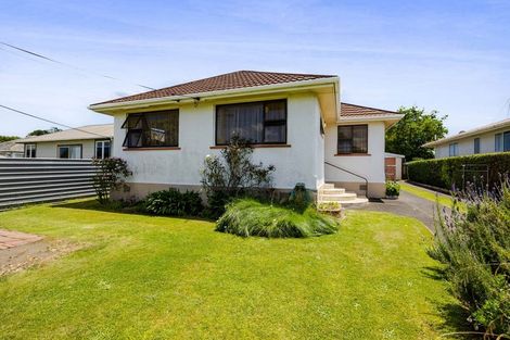 Photo of property in 5 Caplen Street, Hawera, 4610