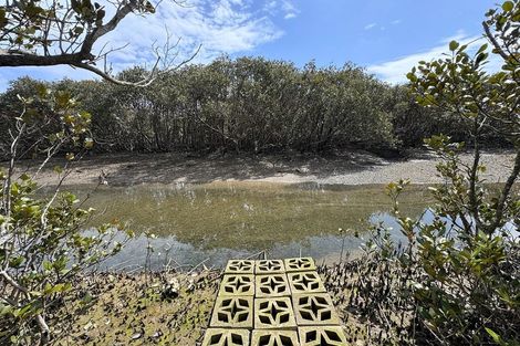 Photo of property in 24 Waimahanga Road, Onerahi, Whangarei, 0110