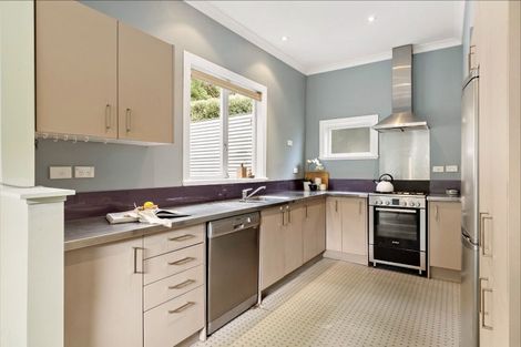 Photo of property in 74 Para Street, Miramar, Wellington, 6022