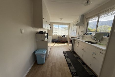 Photo of property in 27 Ranui Street, Waikawa, Picton, 7220