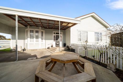 Photo of property in 107 Waihi Road, Hawera, 4610