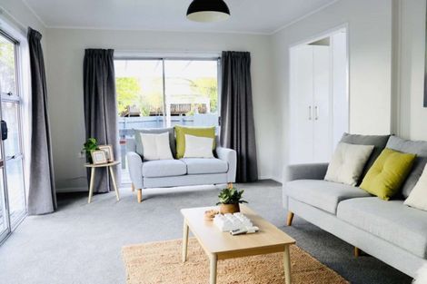 Photo of property in 14 Chantal Place, Red Hill, Papakura, 2110