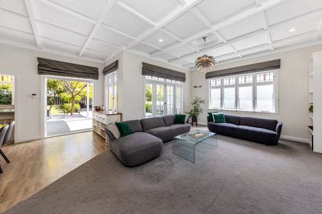 Photo of property in 34 Kiwi Road, Point Chevalier, Auckland, 1022