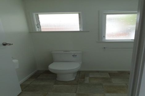 Photo of property in 2/1 Evelyn Place, Hillcrest, Auckland, 0627