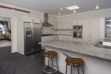 Photo of property in 102 Oriental Parade, Papamoa Beach, Papamoa, 3118