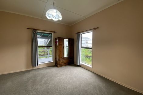 Photo of property in 62 Waikawa Road, Picton, 7220