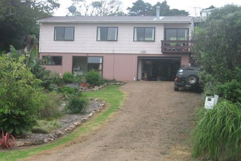 Photo of property in 17 Tetley Road, Surfdale, Waiheke Island, 1081