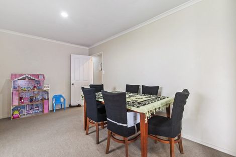 Photo of property in 182 Keri Vista Rise, Papakura, 2110