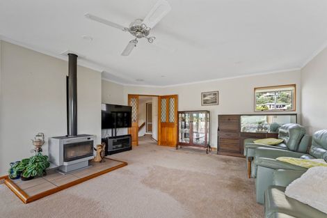Photo of property in 5 Moana View Road, Waikawa, Picton, 7220