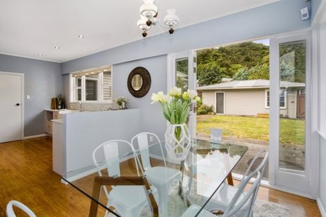 Photo of property in 83 Thomas Street, Stokes Valley, Lower Hutt, 5019