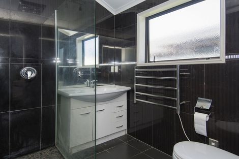 Photo of property in 102 Oriental Parade, Papamoa Beach, Papamoa, 3118