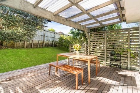 Photo of property in 87 Solar Road, Glen Eden, Auckland, 0602