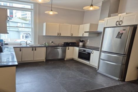 Photo of property in 15 Portland Crescent, Thorndon, Wellington, 6011