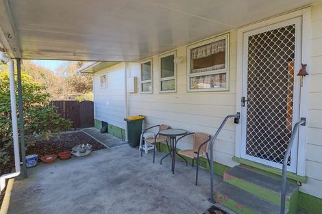 Photo of property in 30 Avenue Road, Foxton, 4814