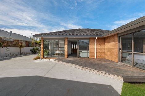 Photo of property in 141 Grimseys Road, Redwood, Christchurch, 8051