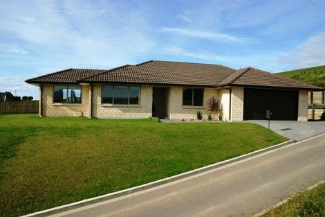 Photo of property in 13 Haden Place, Omokoroa, 3114