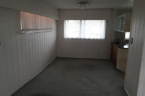 Photo of property in 2/28 Grande Vue Road, Hillpark, Auckland, 2102