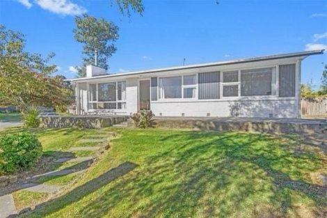 Photo of property in 37 Kathleen Crescent, Hornby, Christchurch, 8042