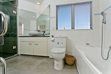 Photo of property in 27 Crestview Place, Browns Bay, Auckland, 0630