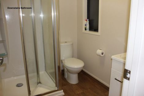 Photo of property in 90 William Bayes Place, Red Beach, 0932