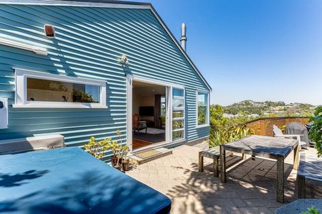 Photo of property in 33a Nevay Road, Miramar, Wellington, 6022