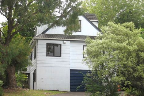 Photo of property in 13 Tacitus Place, Totara Vale, Auckland, 0629